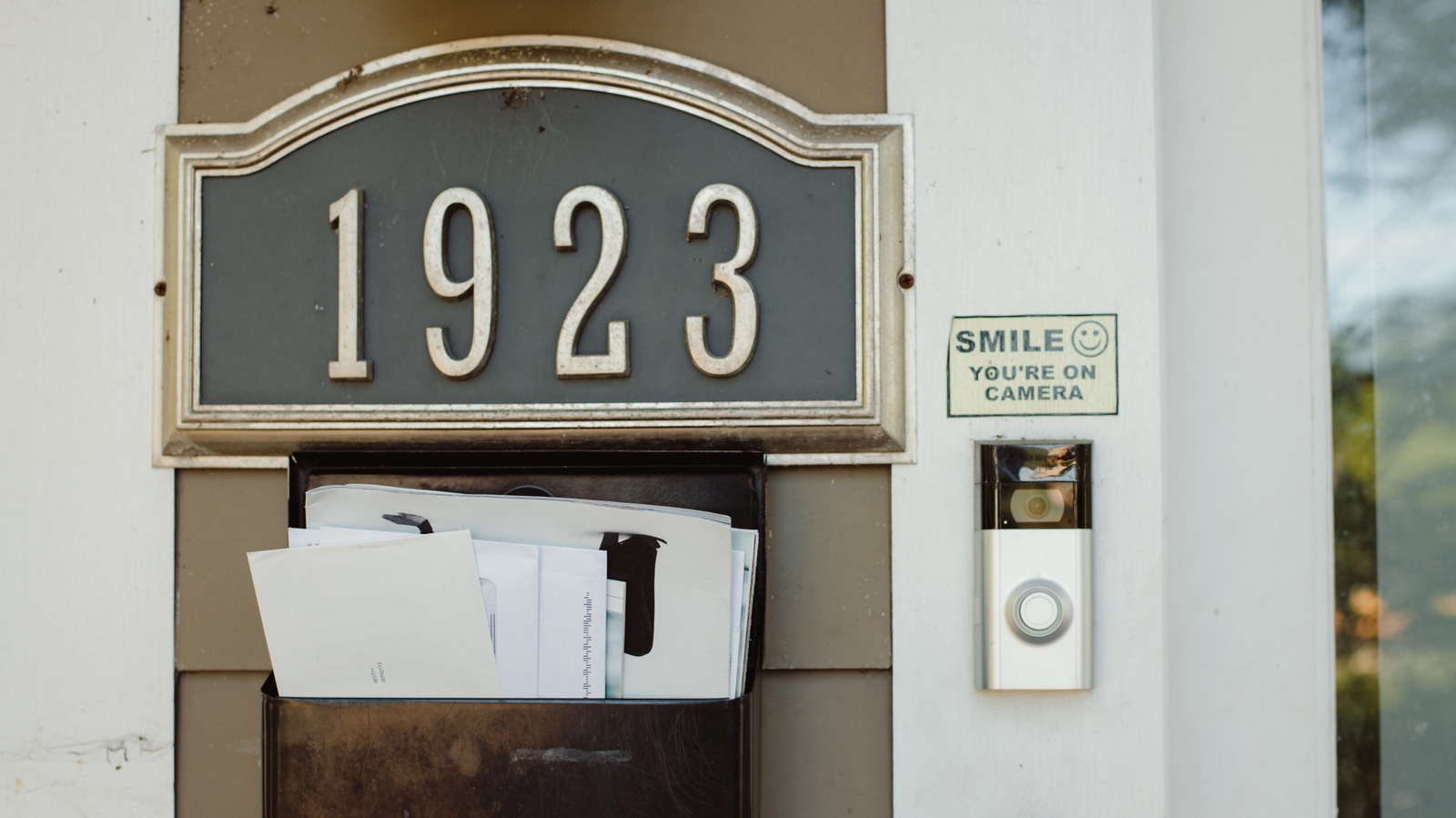 Letterbox Camera Mailbox Camera: What Are Your Best Options, And Is It Legal?
