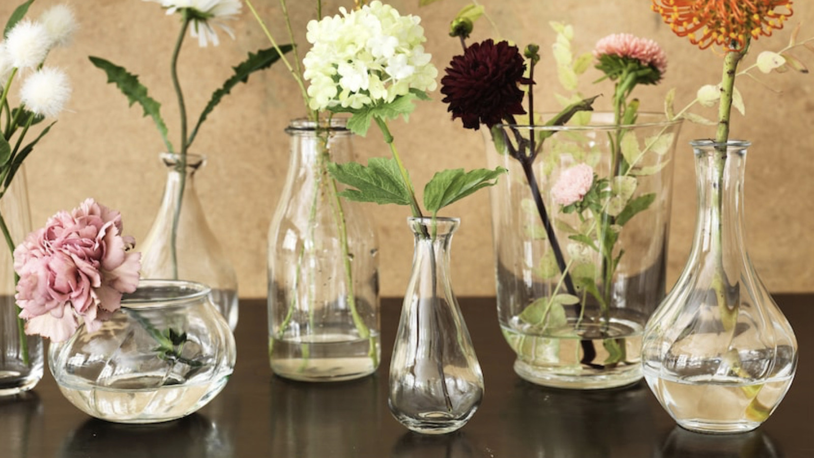 Create Your Own Minimalist Vase in Minutes with this IKEA Hack