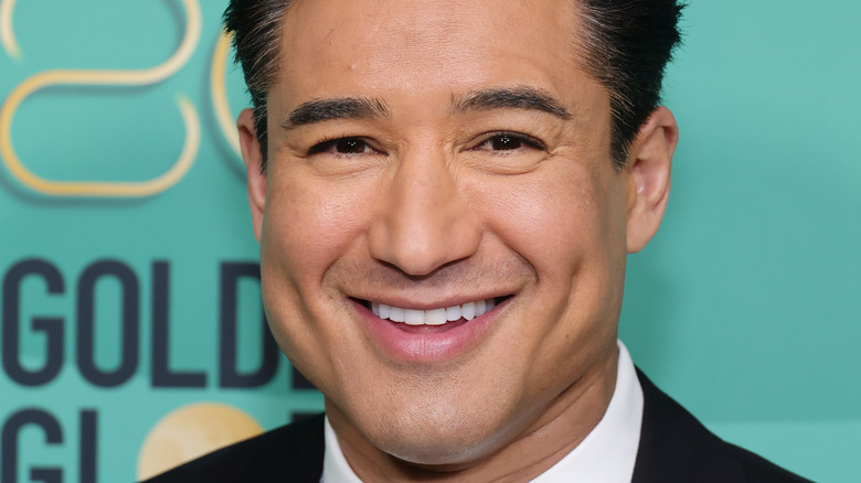 Mario Lopez headshot