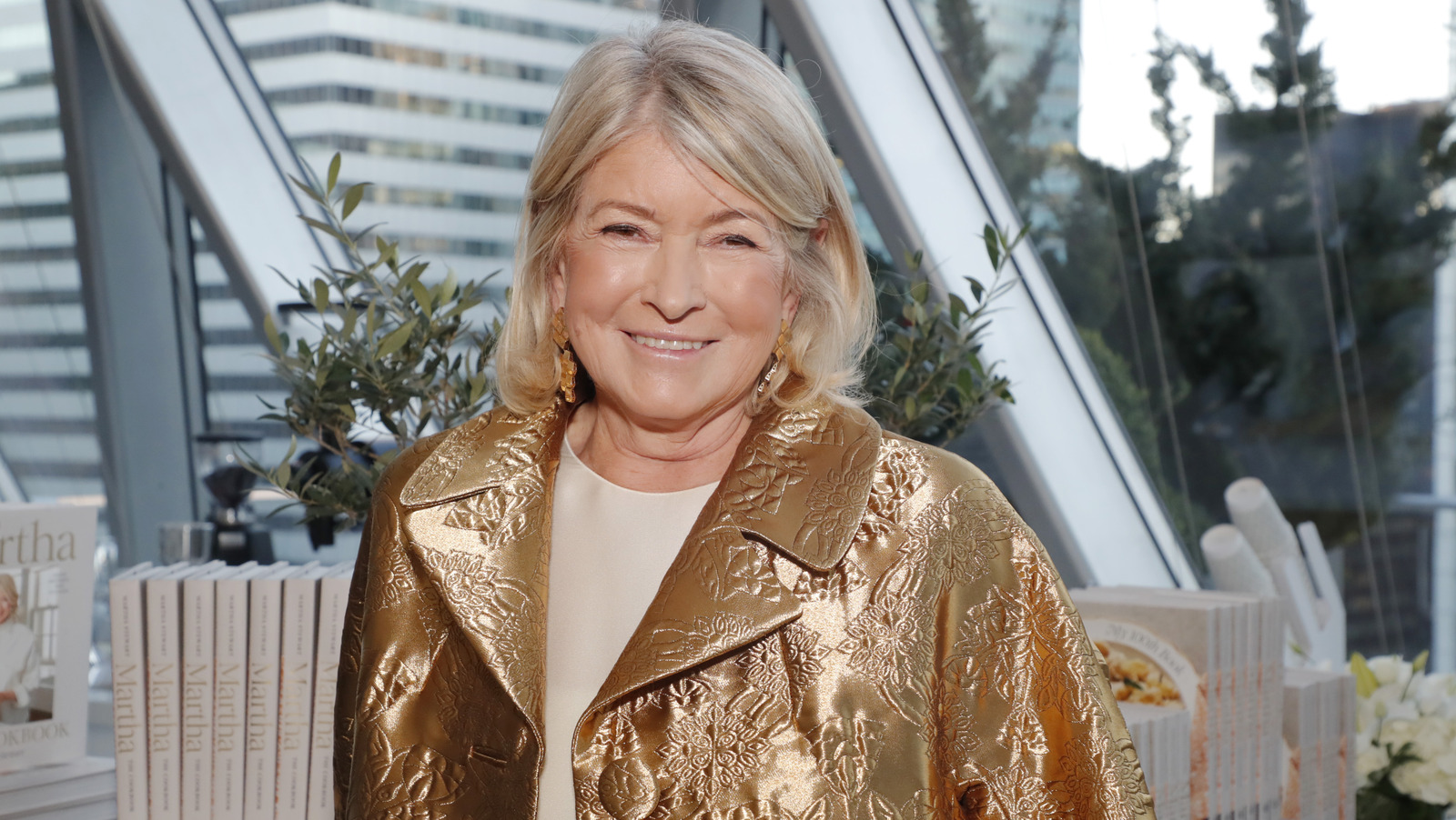 Martha Stewart's Plant For A Lush Privacy Hedge