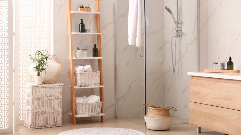 Bathroom with baskets used as storage solutions