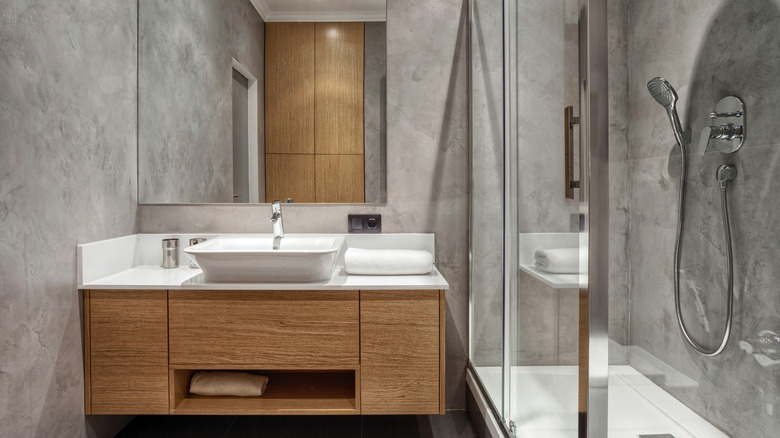 Beautiful bathroom with large vanity and storage space