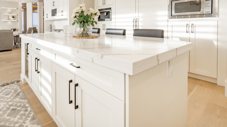 white marble kitchen island countertop