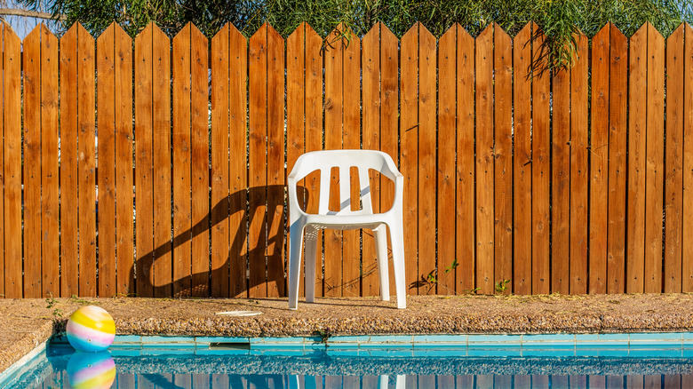 white outdoor lawn chair