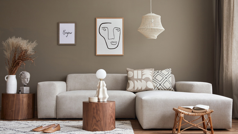 living room décor