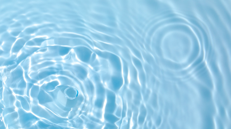 ripple in a pool
