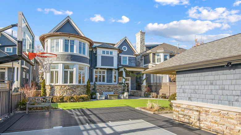 MLB Exec Jed Hoyer Is Selling Chicago Home For $3.65 Million