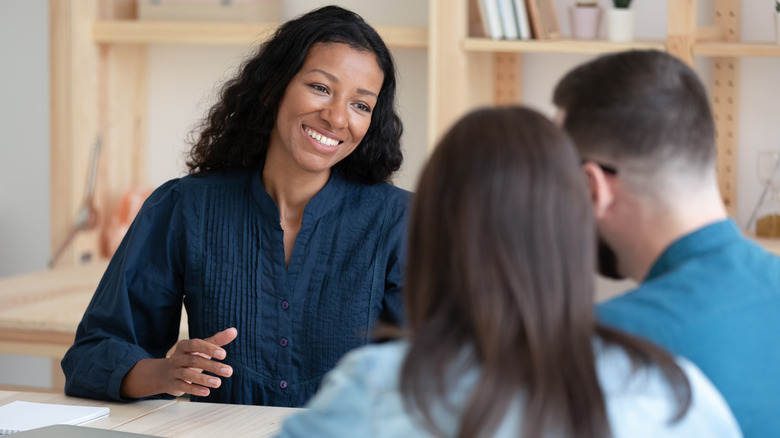 couple getting mortgage consult