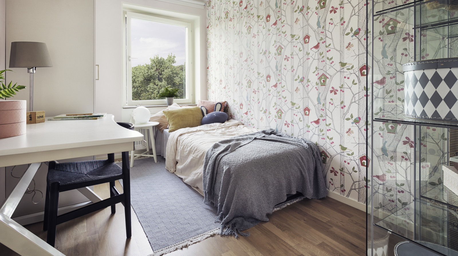 My Lottery Dream Home Proves Wallpaper Can Make Or Break The Sale Of