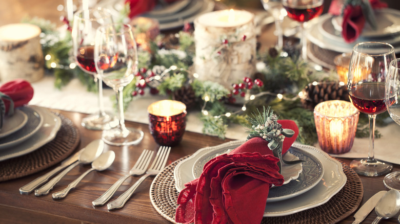 Red and green holiday table 