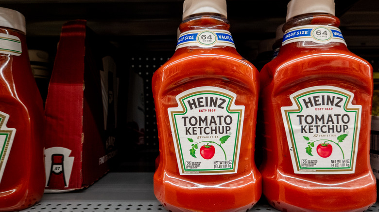 bottle of ketchup 