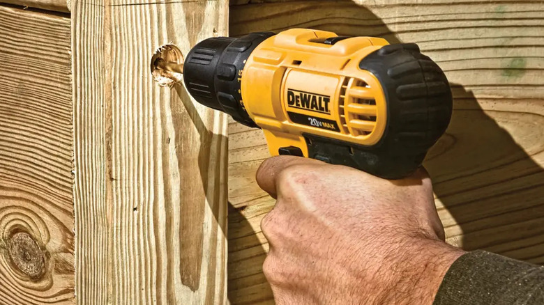 The DeWalt 20V Max cordless drill driver set