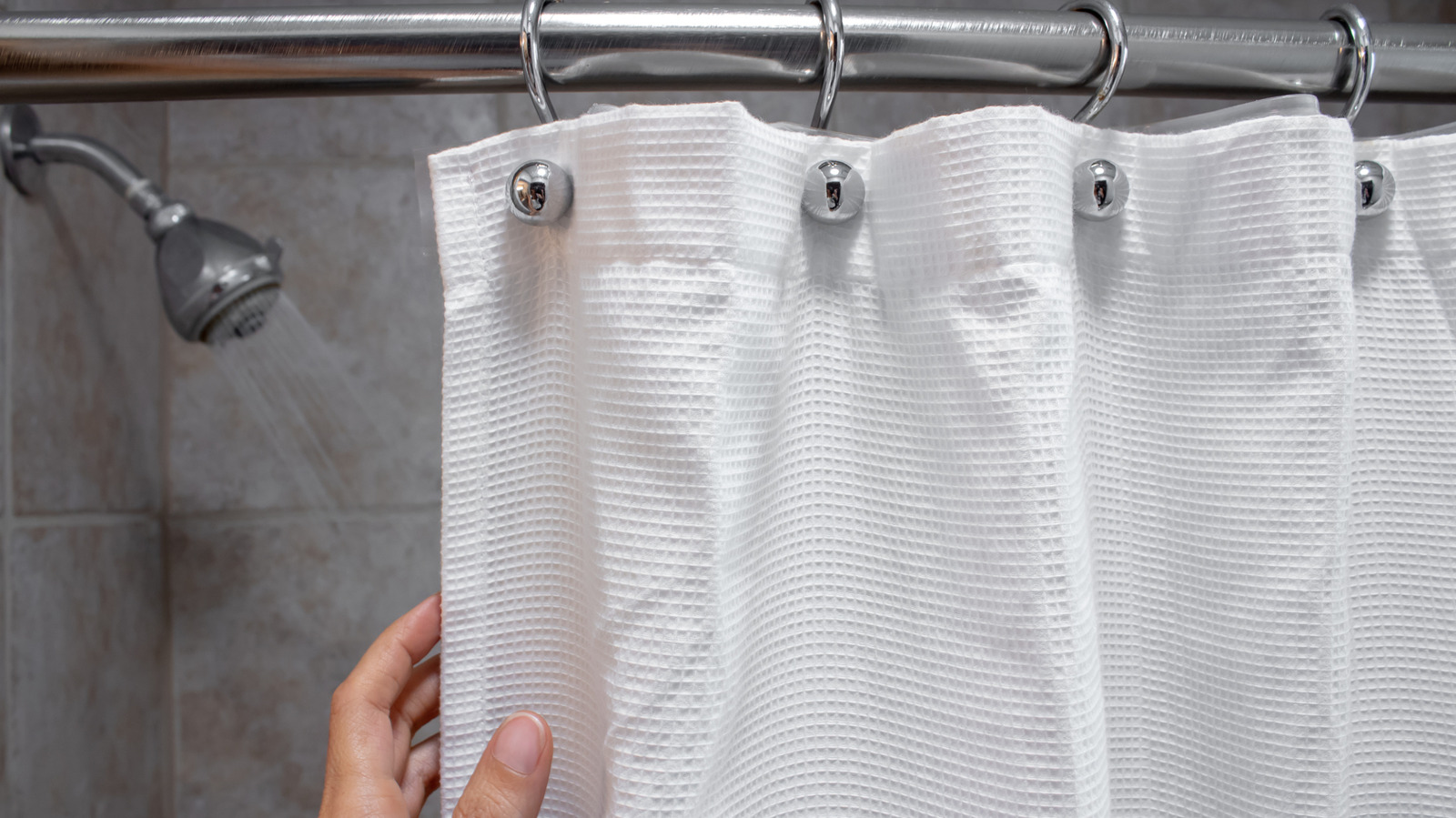 No More Boring Bathtub Curtain: The Chic DIY Alternative No One Will Guess You Made