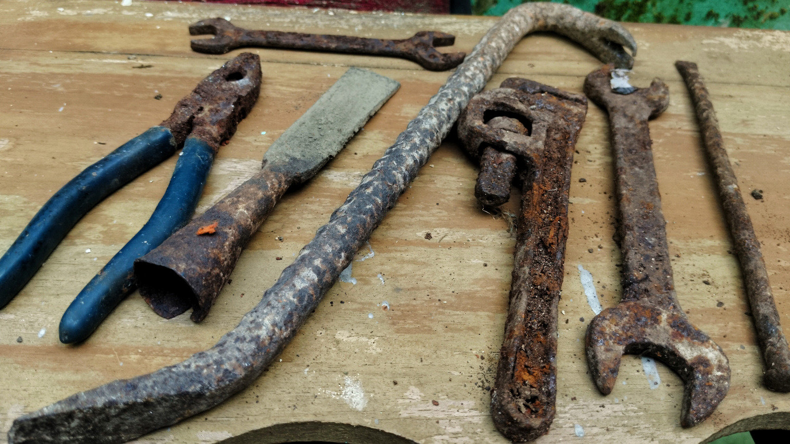 No Toxic Chemicals: The Powerful Drill Attachment That Can Remove Rust
