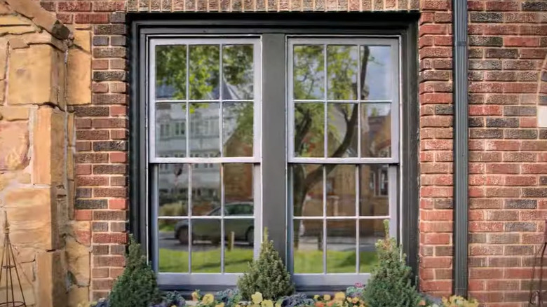 final look of demo for one-way film on window