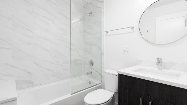 Bathroom with quartz shower walls