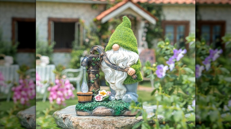 Teresa's Collection garden gnome statue