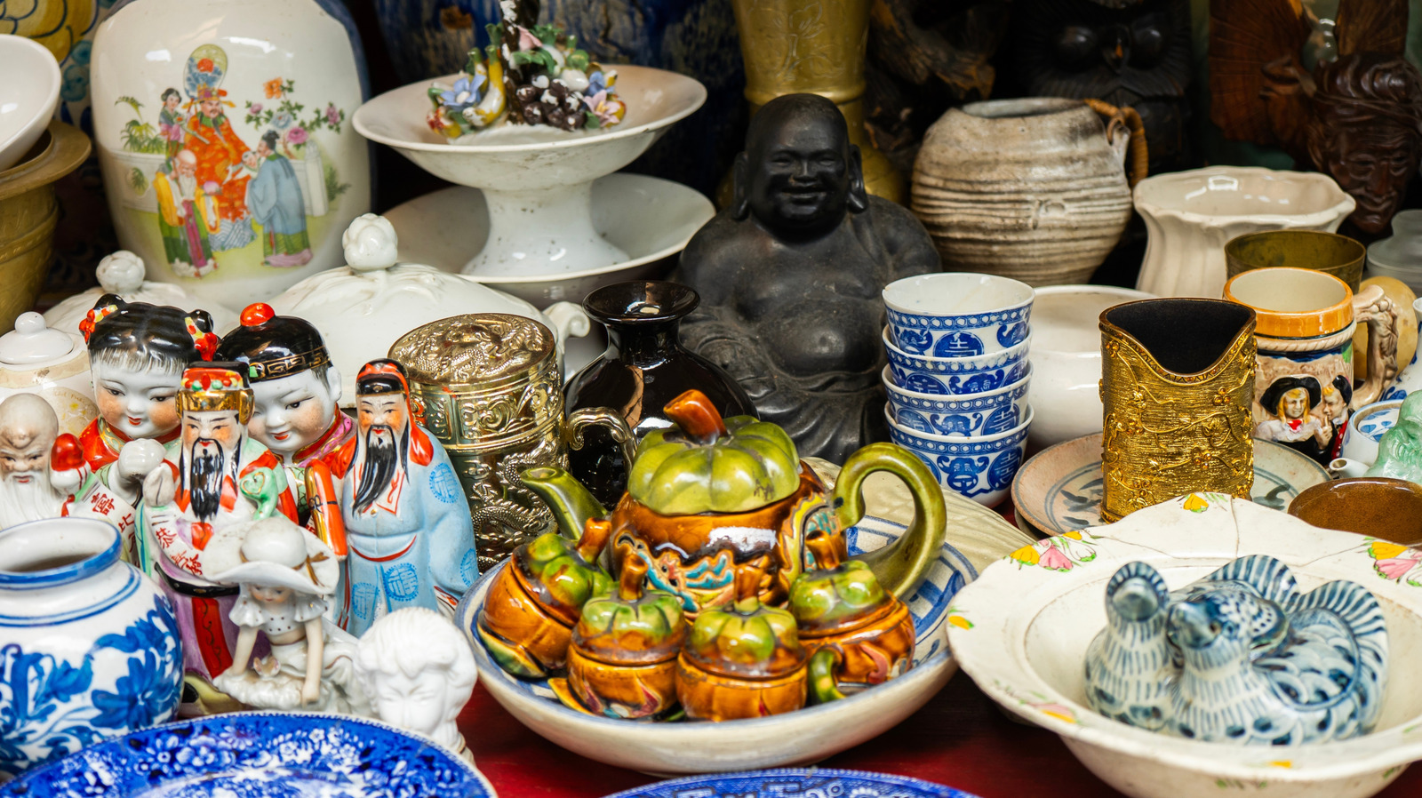 Not Tiffany: The Stunning & Valuable Vintage Porcelain Brand To