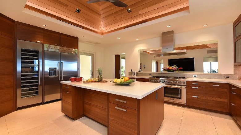 tan kitchen