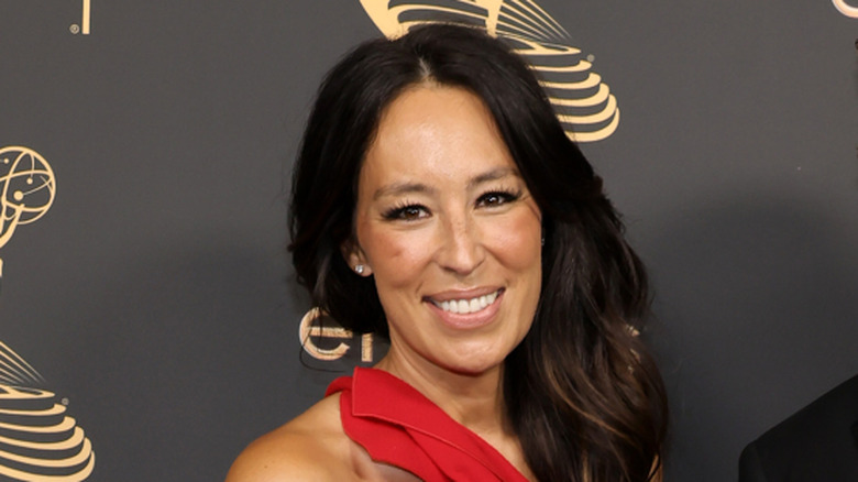 Joanna Gaines smiling at event