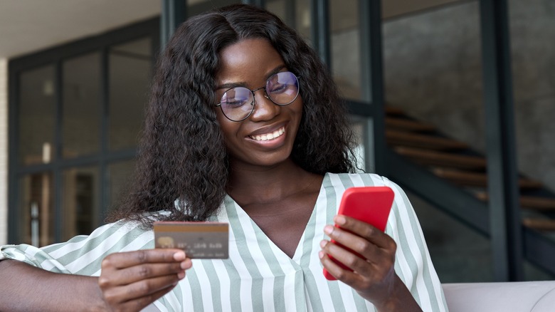 Woman shopping online