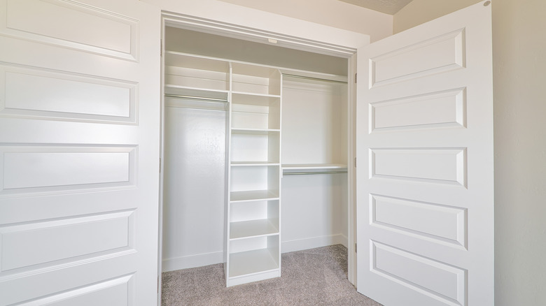 closet with double rod