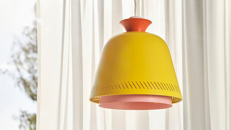 Product photo of IKEA's OMMJÄNGE Pendant lamp shade