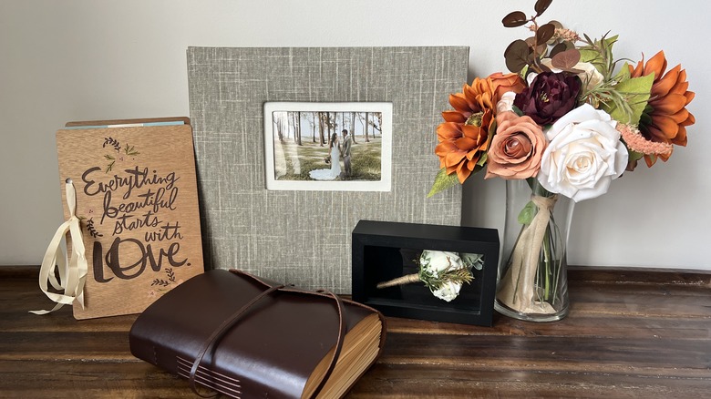 wedding books and flowers 