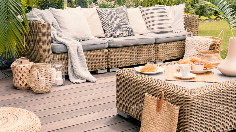 outdoor sofa and ottoman