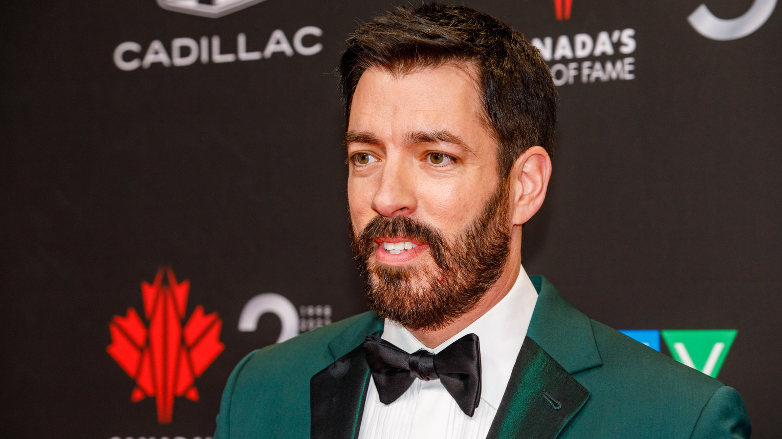 How Property Brothers’ Drew Uses A Reno Budget Wisely