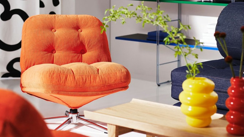 DYVLINGE Swivel chair