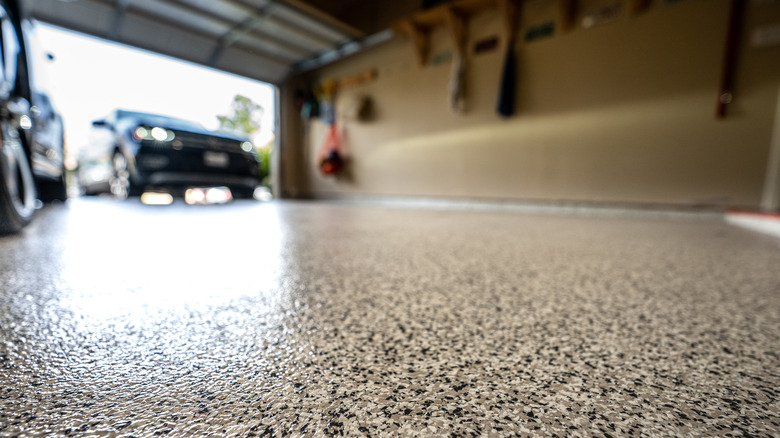 epoxy garage floor