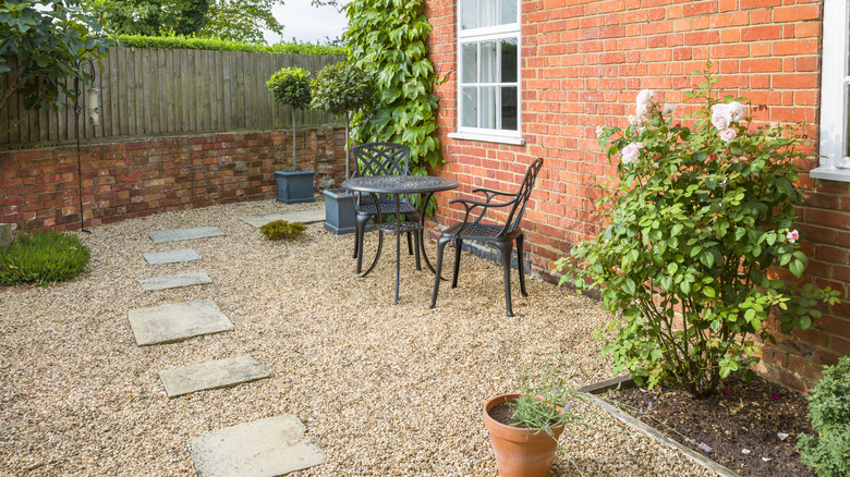 Pea gravel in a yard walkway