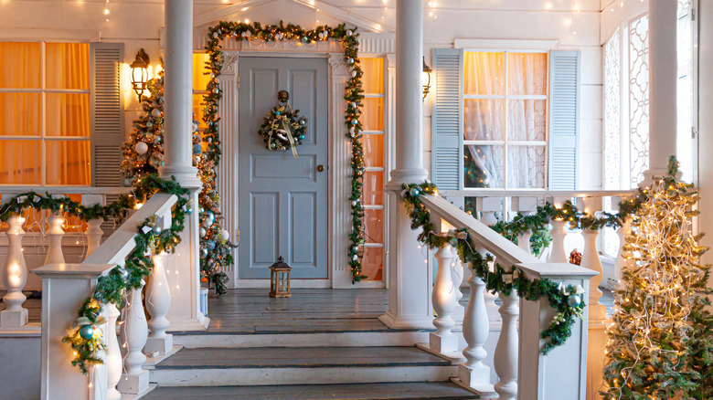 Christmas themed front porch