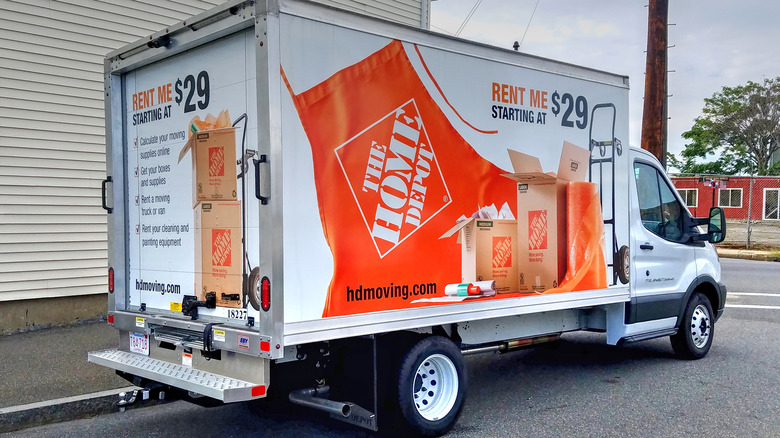 Home Depot moving truck