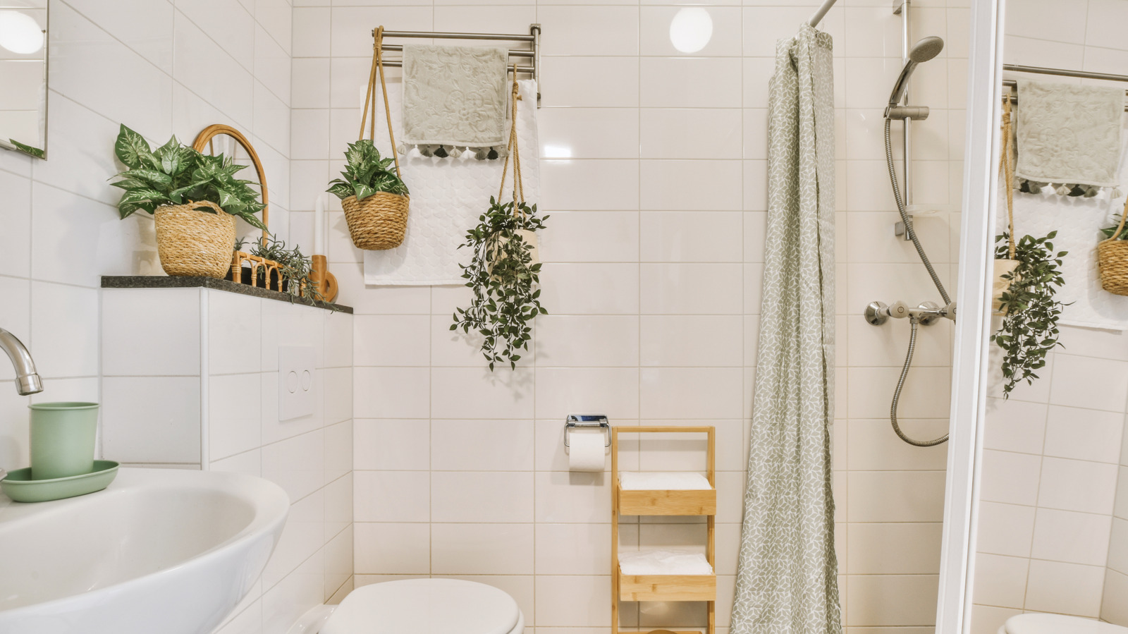 Replace Your Old Shower Curtain: The Style That'll Make Your Bathroom ...