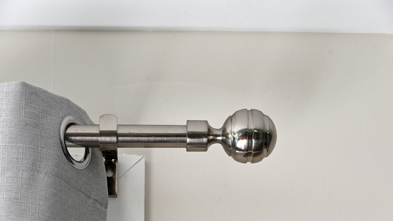 curtain rod finial