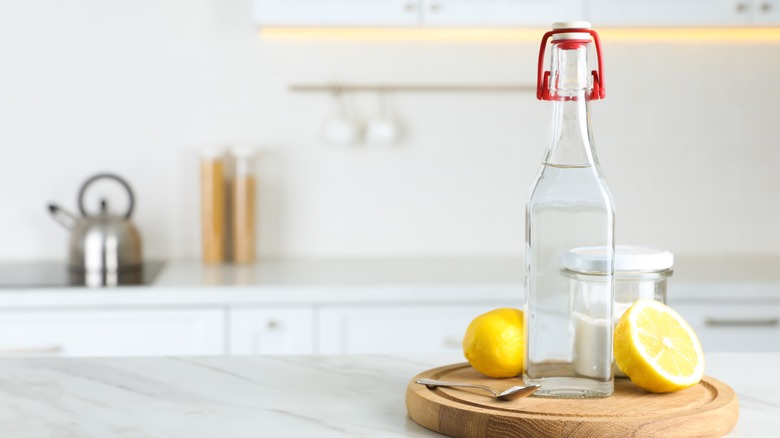 Bottle of white vinegar