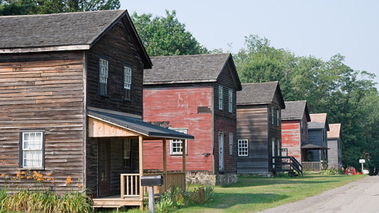 Row of houses along a street in an old-fashioned American coal mining town