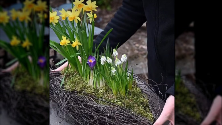 Tutorial for the bread pan nest centerpiece