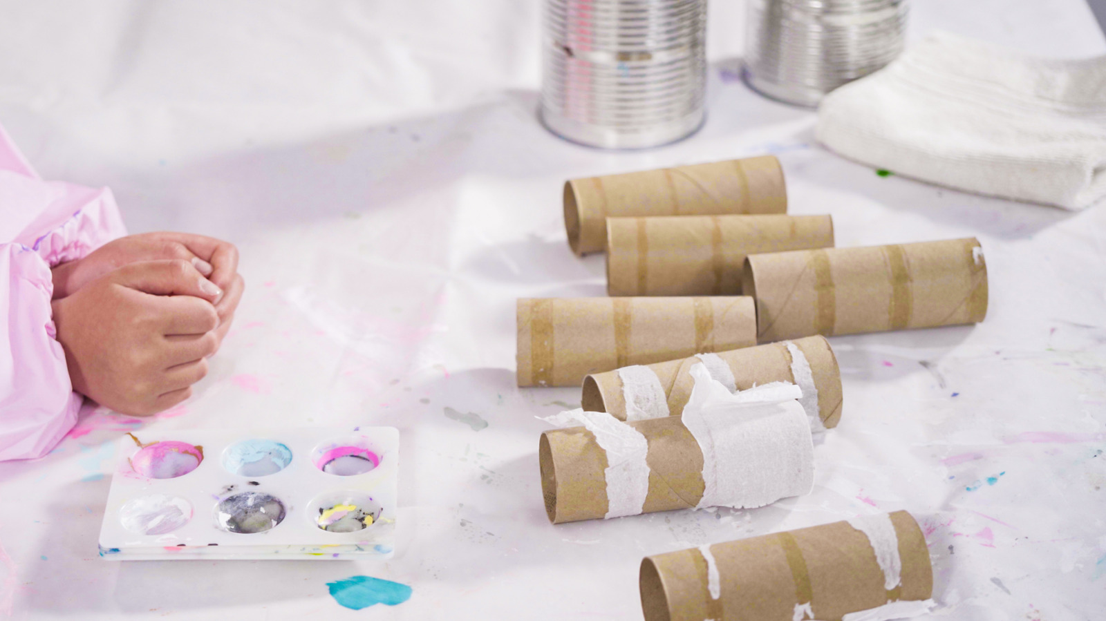 Reuse Toilet Paper Tubes And Cardboard To DIY Extra Storage Space