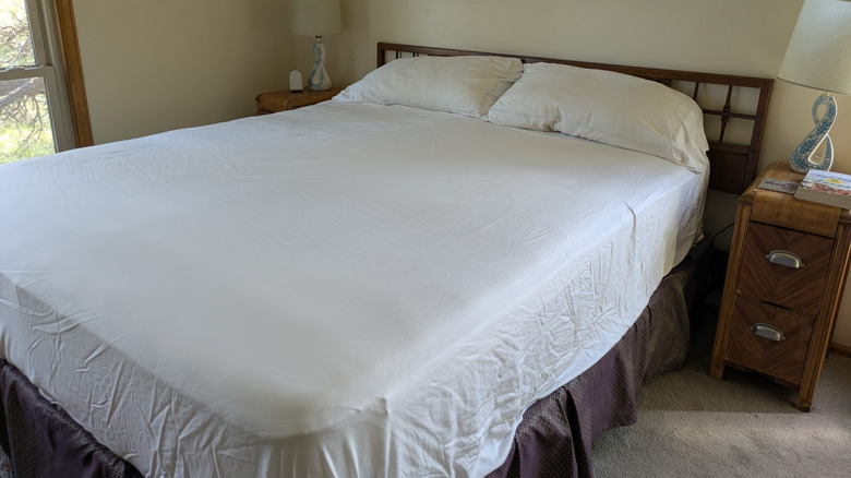 A California king bed covered in Bedsure bamboo sheets