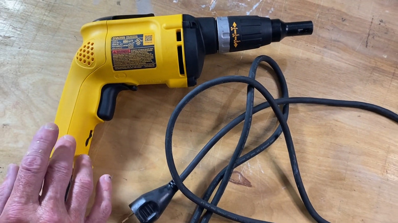 A product image of the DeWalt drywall screwgun.