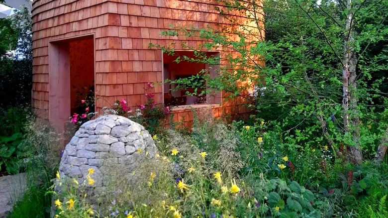 Shingled panel and hut