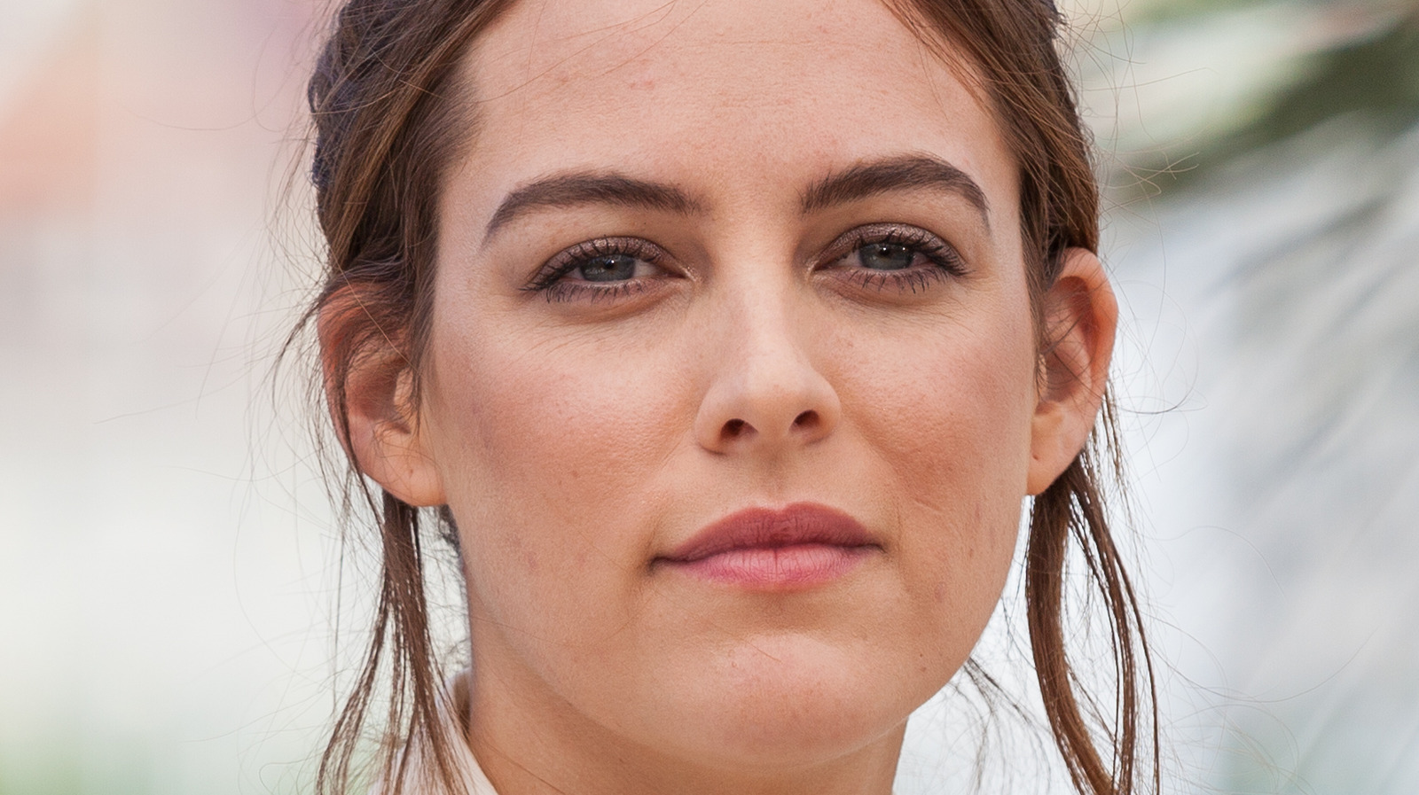 Riley Keough Lives In An Unexpectedly Modest Home