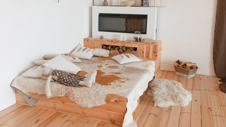 Western style rustic bedroom