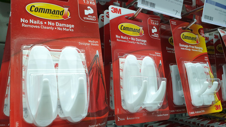 Save Kitchen Countertop Space With These Command Strip Paper Towel Hacks