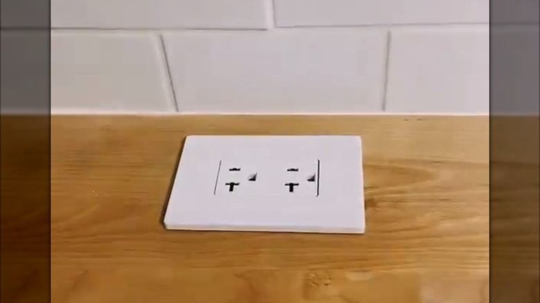flat outlet on countertop