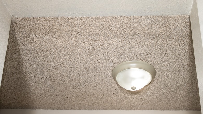 Popcorn ceiling