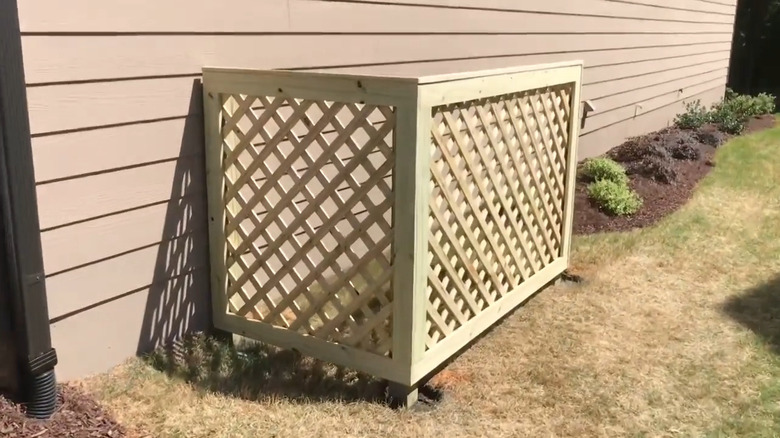 A DIY lattice bin screen